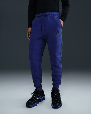 nike slim fit fleece joggers