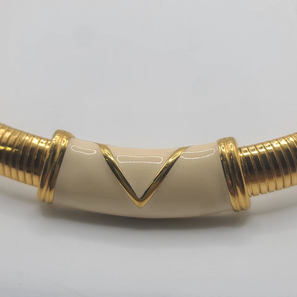 Vintage Monet Necklace Omega Creme Enamel 16" - Image 2 of 4