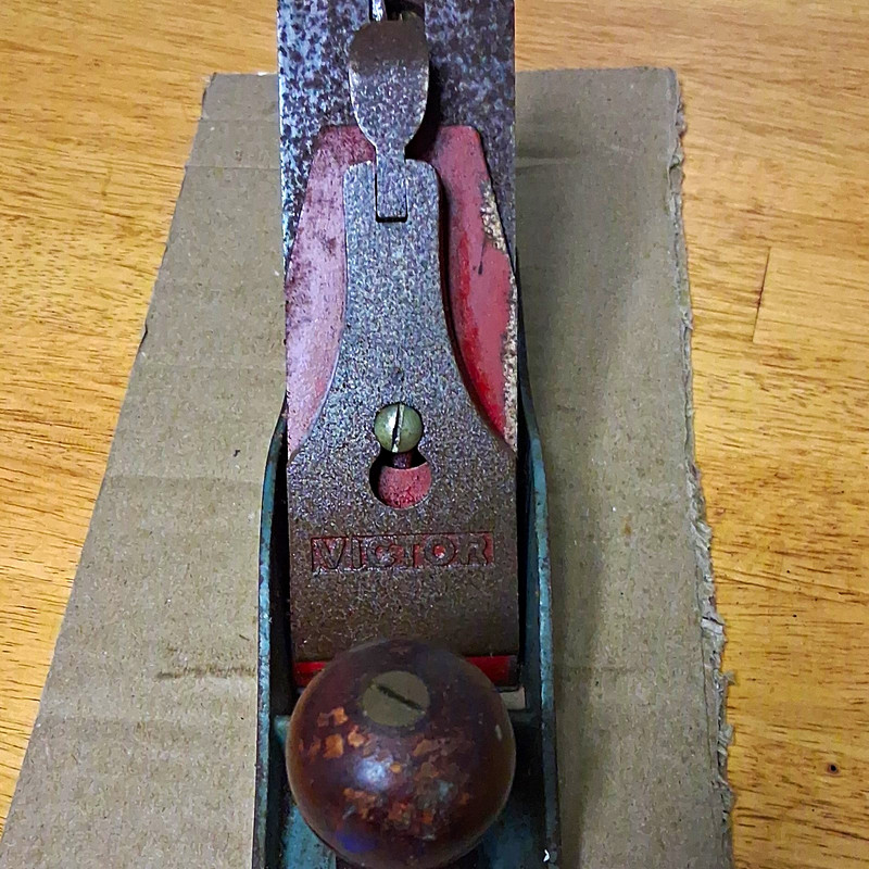 Falcon Bench Plane w/ Wood Handle, 2 in Steel Blade, 9 in, Gray/Red/Brown