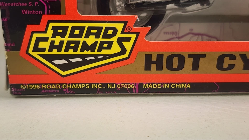 Vintage 1996 ROAD CHAMPS - HOT CYCLE - 1:18 Scale Diecast Dirt Bike original box - Image 2 of 4