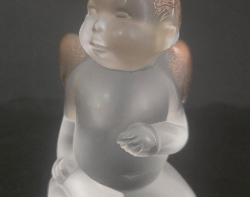 LALIQUE Limited Edition Elton Johns frosted crystal with gold accents Angel 