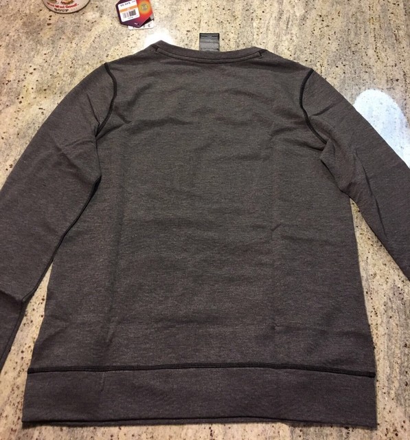Size Womenâs Small Under Armour Grey Long Sleeve With Pocket | eBay