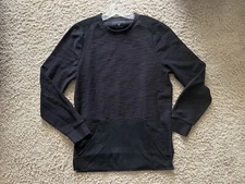 Matiere Men’s LG Long Sleeve Crew Neck Black textured Shirt kangaroo pocket