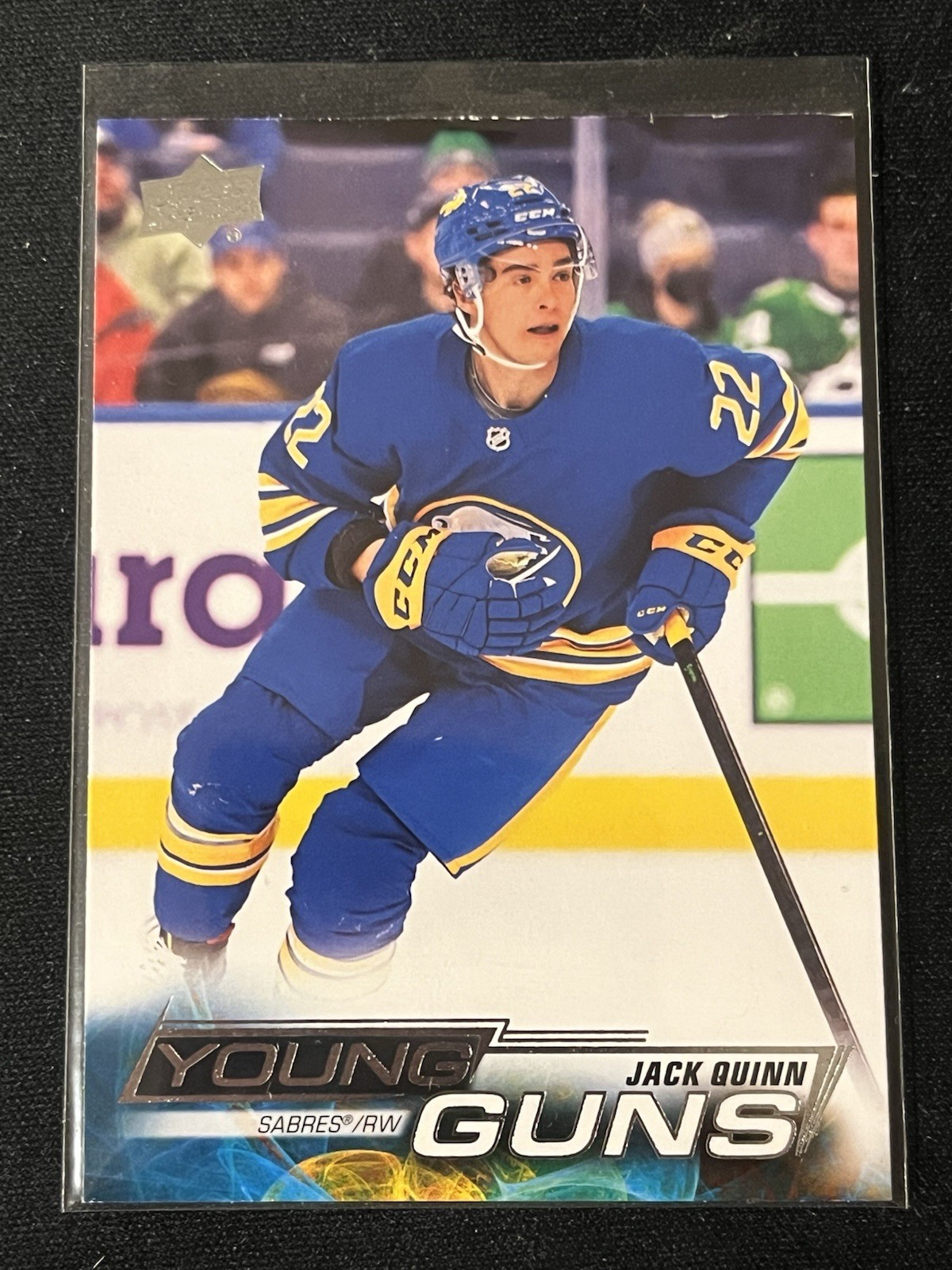 2022-23 Upper Deck Series 1 - Young Guns Jack Quinn #204 (RC)