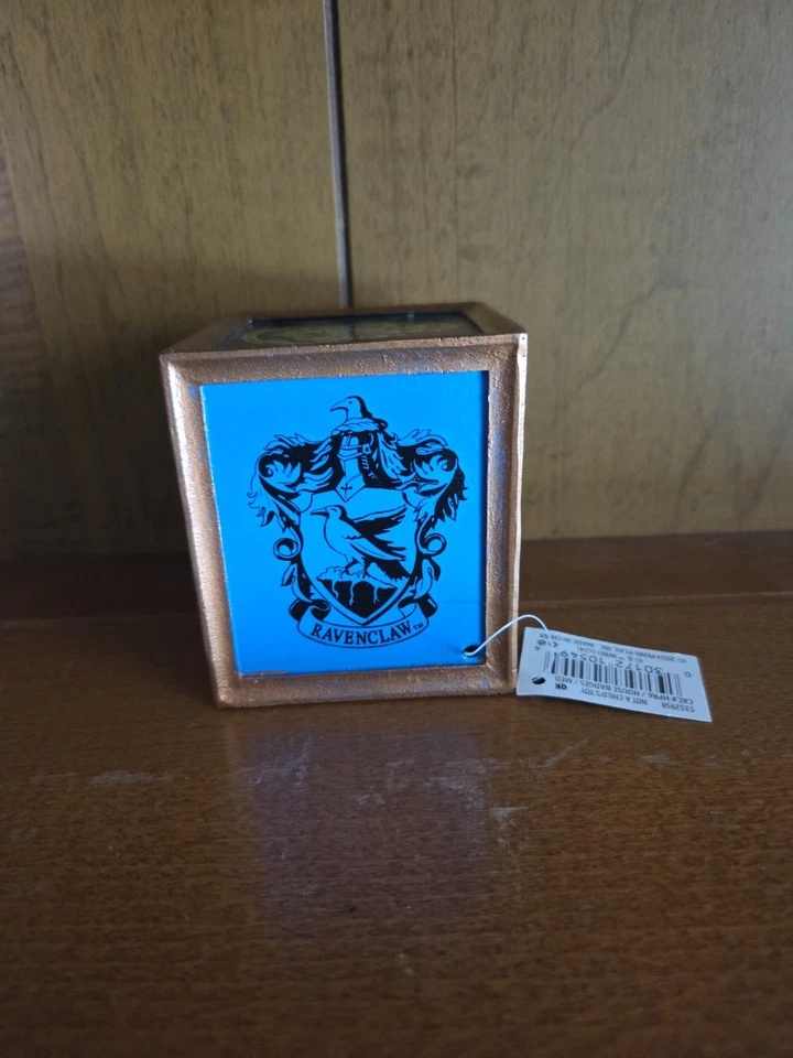 Casa de Insignias Harry Potter Adorno Acuático Pecera Decoración Foto 2 de 4