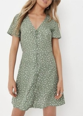 Missguided Damen Kleid kurz Grün Weiß gepunktet V-Ausschnitt Gr. 38