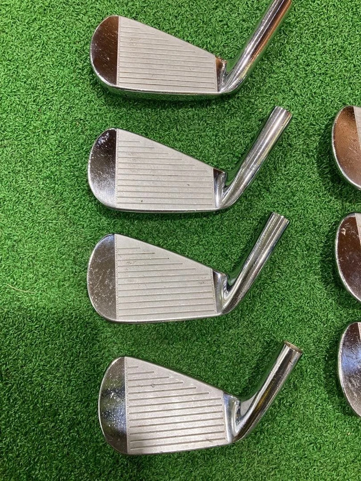 SRIXON Z725 iron head only 4,5,6,7,8,9,Pw 7 piece set USED Very Good Condition - Image 4 of 4