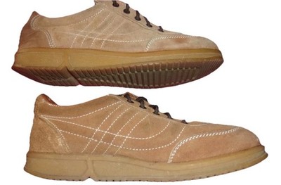 MENS SHOES, SIZE 10, CAMEL COLOR. MADE IN SPAIN, LEATHER. LOW CUT, WALKING SHOES