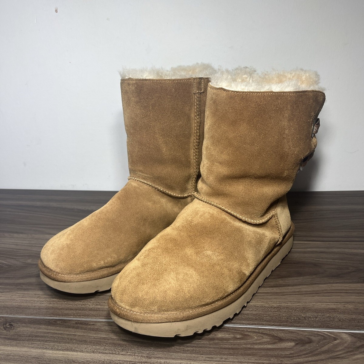 Since 1974 Vs Uggs In America Cheap Ugg Since 1974 Ugg Brands In - Main Image