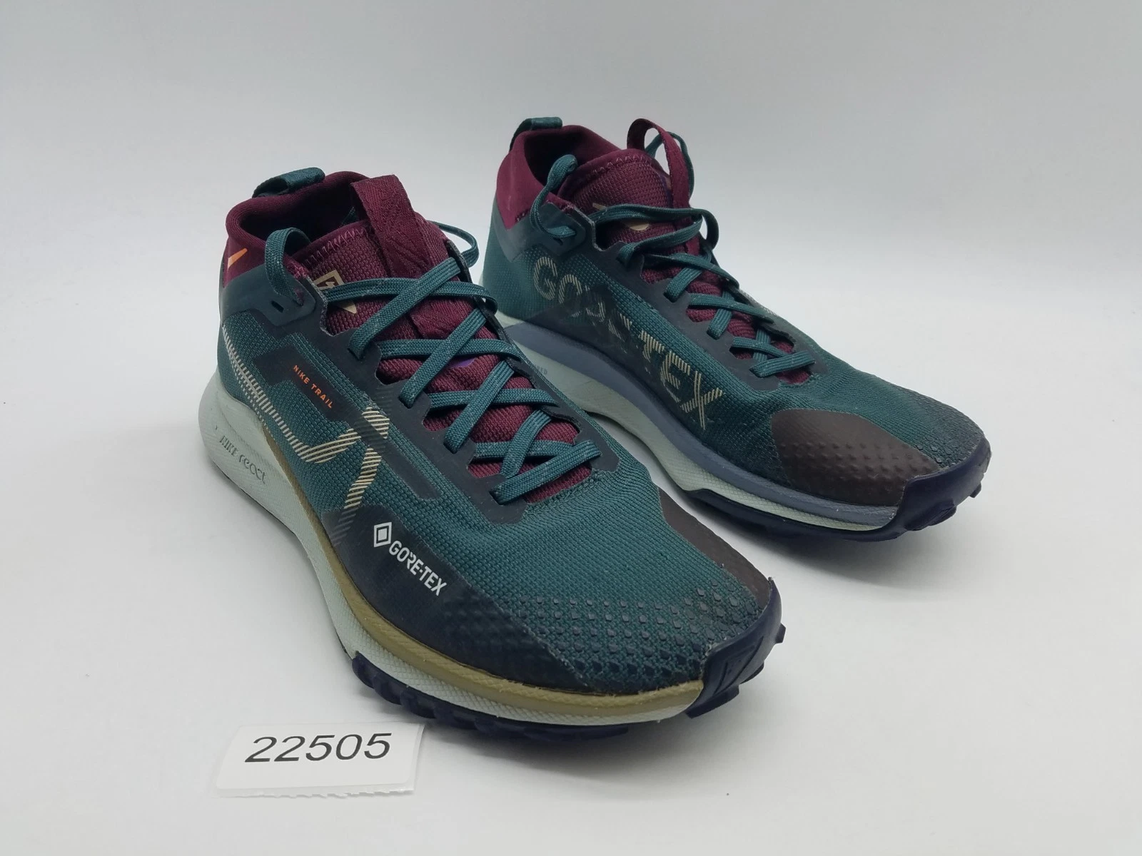 Nike Pegasus Trail 4 GTX Men's Size 6 Running Shoes Multicolor