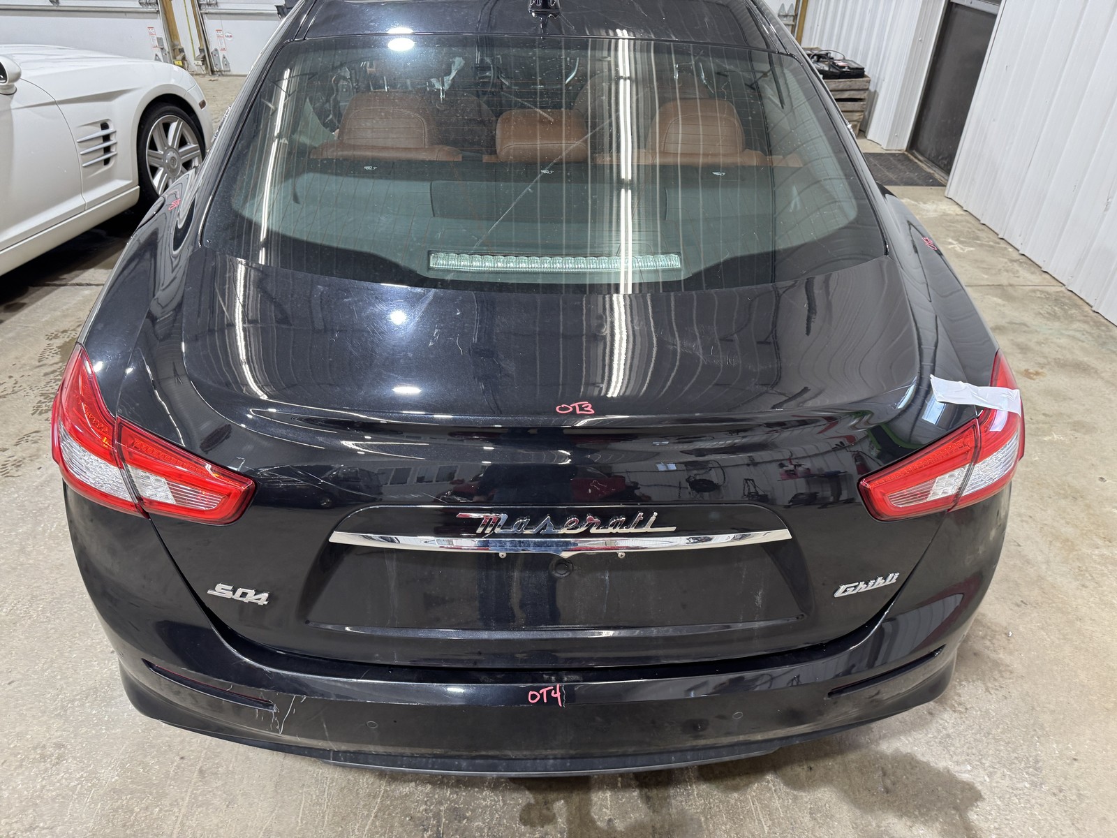 18 MASERATI GHIBLI REAR TRUNK DECKLID LIFT GATE NERO RIBELLE BLACK 815