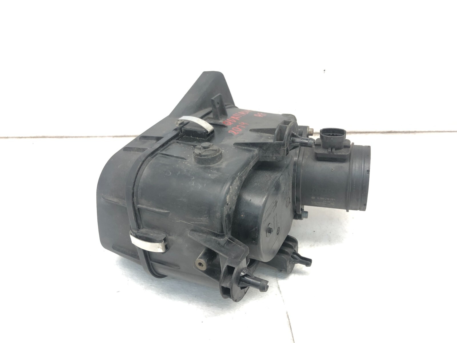 2014-2017 MASERATI QUATTROPORTE RIGHT PASS FRONT AIR INTAKE CLEANER FILTER BOX