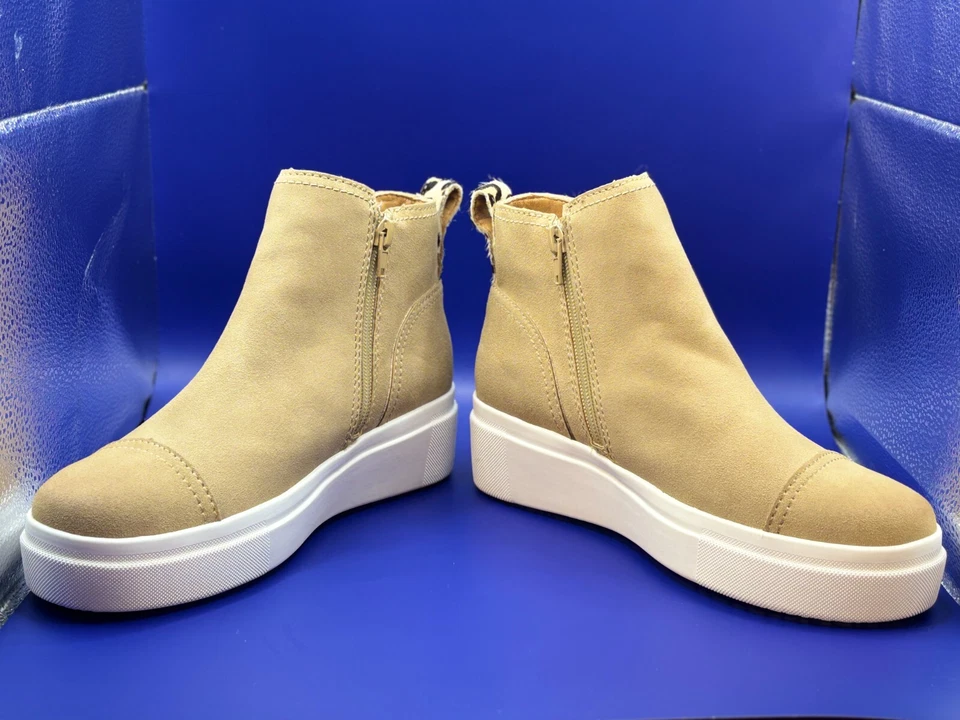 YELLOWBOX Chelsea ANKLE BOOTS Sand w/ Animal Print Sz: 7 New without Box (0014) - Image 4 of 4