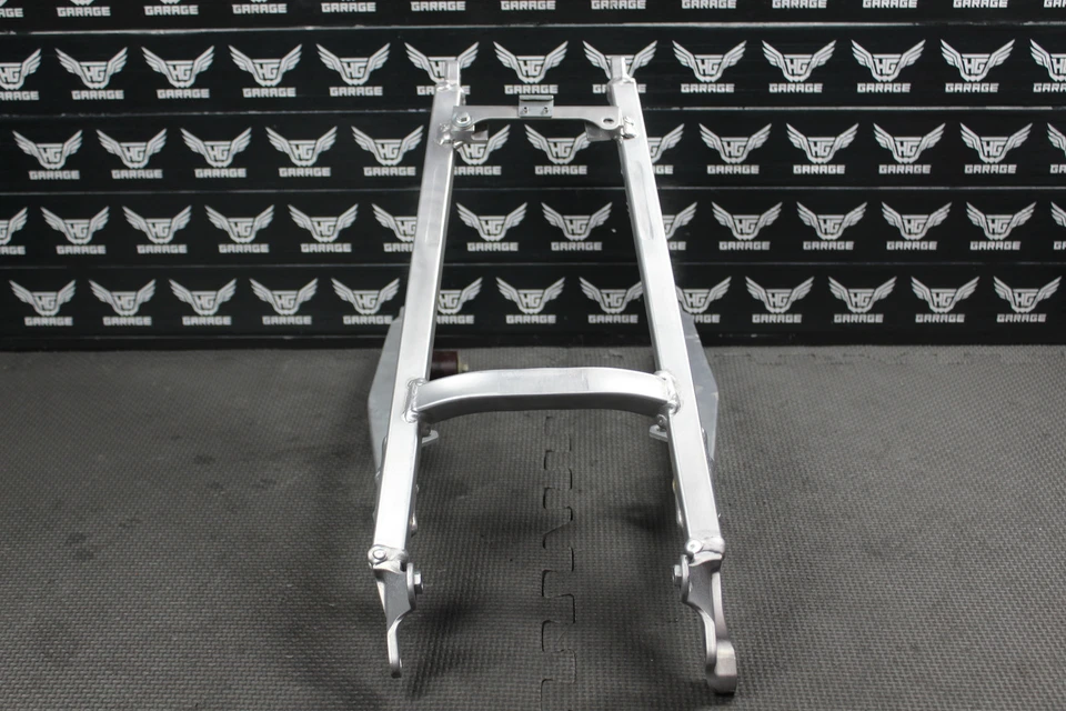 Yamaha YZ250F 2013 OEM subchasis trasero subchasis riel de asiento 17D-21190-10-00 Foto 4 de 4