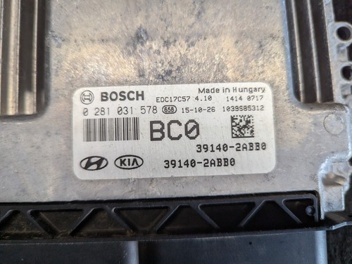 2015 MK2 GD HYUNDAI i30 SE 1.6 16v CDRi DIESEL D4FB-6IL MOTORE ECU 39140-2ABB0 - Foto 2 di 4