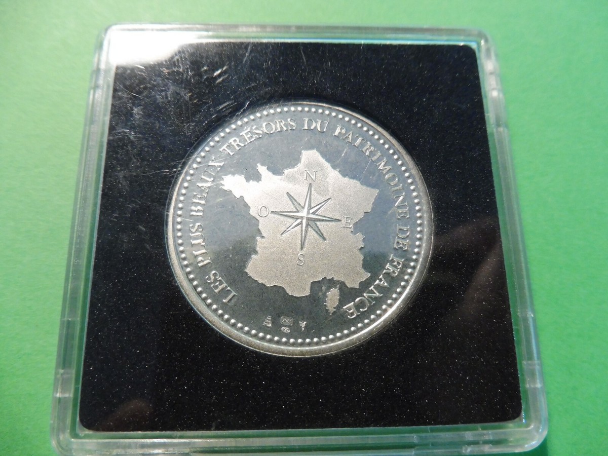 Médaille Mont Saint-Michel - Argent ? - 27 X 21,5 Mm - Pendentif Religieux