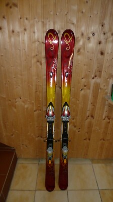 K2 T9 Burnin Luv Carving Skis + Marker M1 11.0 TC Ski Bindung - Women's 146 cm