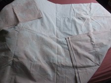 Tischdecke mit zartem Blumenmuster von H&M