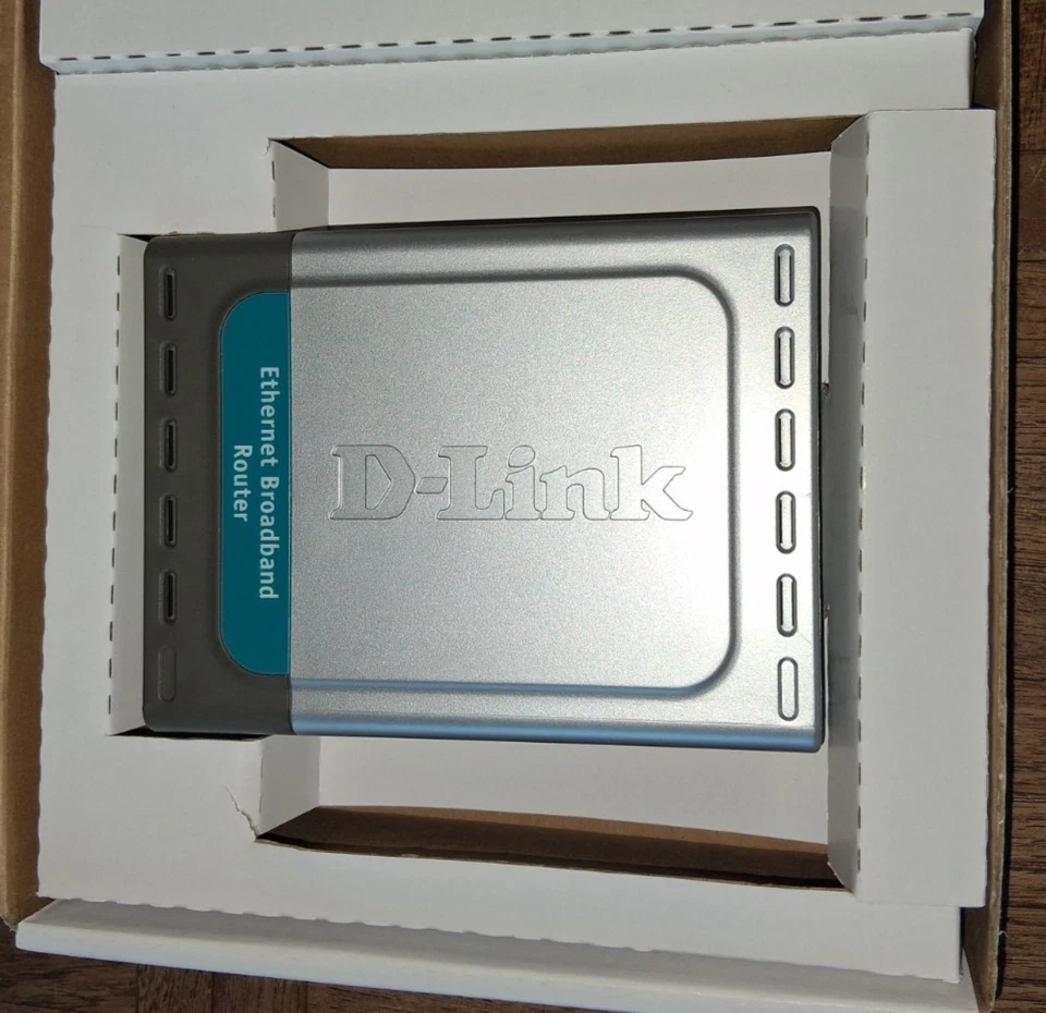 D-Link DI-604 108 Mbps 4-Port 10/100 Ethernet Gaming Router - Image 3 of 4