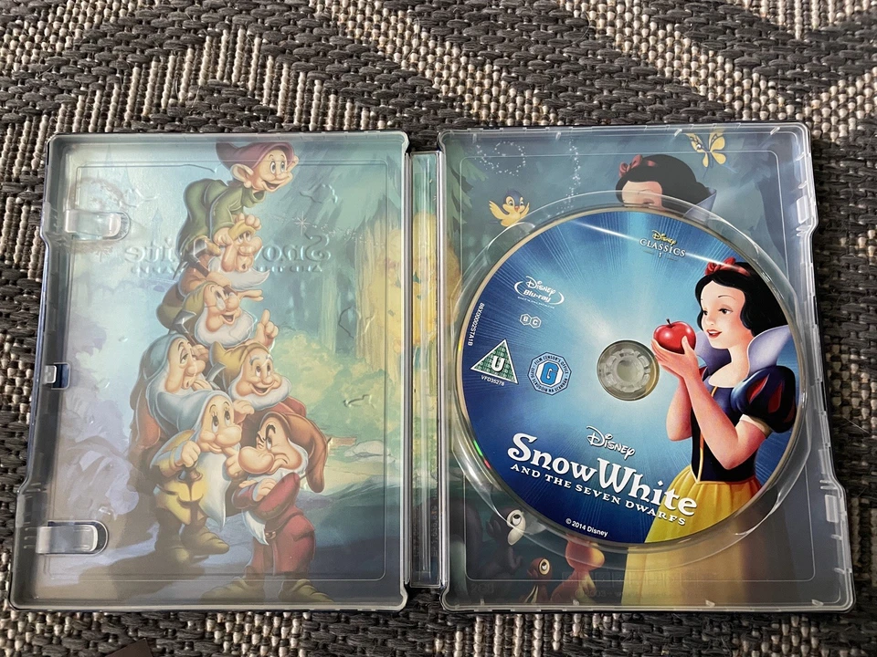 Snow White and the Seven Dwarfs Blu-ray Steelbook - Zavvi UK Exclusive - Image 3 of 3