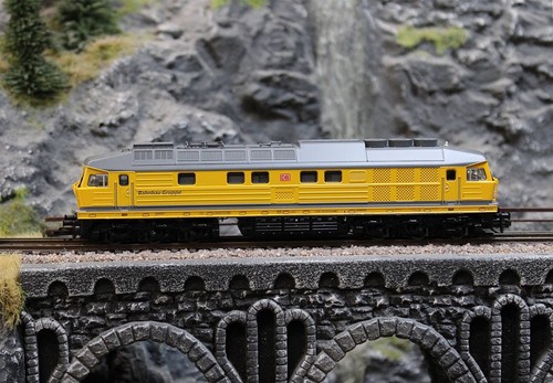 Tillig 502809 TT Diesellokomotive BR 232 223-8, DB Bahnbau Gruppe GmbH - Neu | Condition: Neu