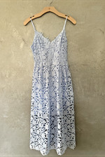 ASTR The Label Periwinkle Lace Midi Dress Size M NWT