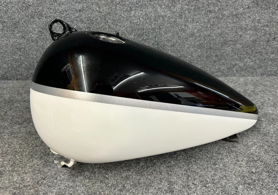 HARLEY-DAVIDSON 1984-99 SOFTAIL Split Fuel Tank Foto 2 de 4