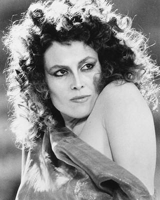 Sexy sigourney weaver