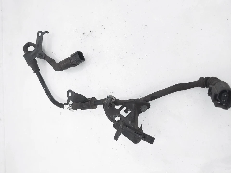 2019-2021 Honda Insight Rear Driver Wheel Abs Anti Brake Sensor 47560-Txm-A02 - Image 3 of 4