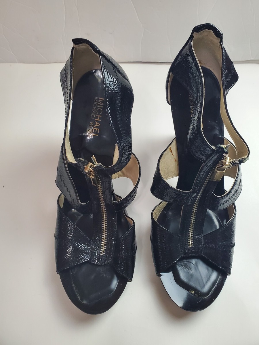 Michael Kors Black Patent Leather Berkley T-Strap Sandals Sz