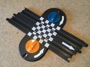 micro scalextric lap counter