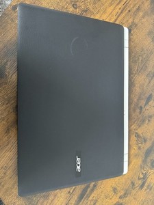 Acer ES1-732-P48C Notebook - 17,3 Zoll Display 8GB RAM