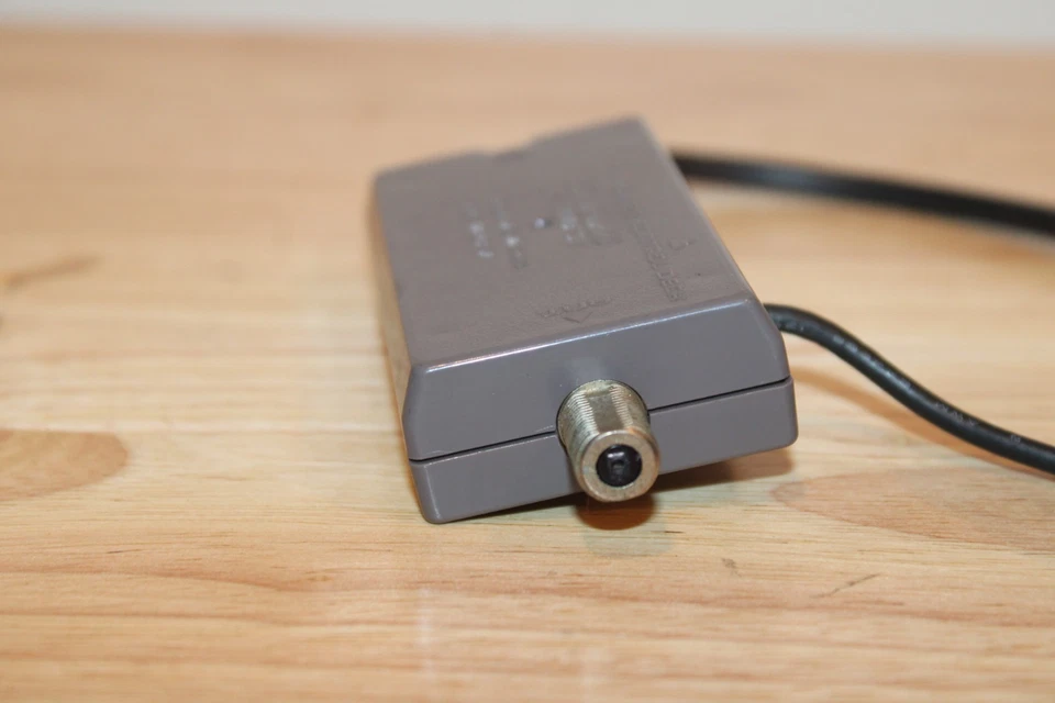 Original Official NINTENDO NES SNES RF Switch AV Video Cable Cord Model NES-003 - Image 4 of 4