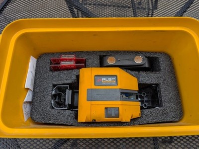 PLS 6R Fluke Cross-Line 4-Point Red Laser Level Kit  Self-Leveling, Tested Works