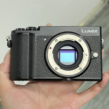 95% New Panasonic Lumix DC-GX9 20.3MP Mirrorless Camera Body Only Tested
