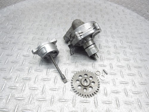 2001 01-02 Suzuki GSXR 1000 GSXR1000 Engine Oil Water Pump Gear Chain Cover Lot - Picture 7 of 9