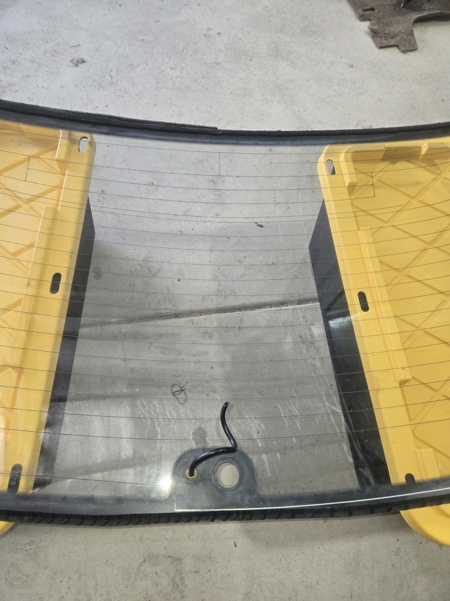 1989-93 Nissan Skyline R32 Rear Windshield Windscreen Sedan 4dr | eBay