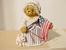 Cherished Teddies 707023 BETSY sewing the USA flag 2002 no box