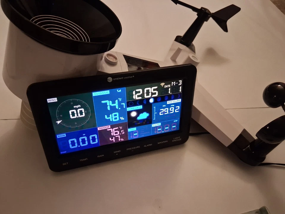 Ambient Weather WS-2902D Wi-Fi Smart Weather Station With Display Console - - Image 3 of 4