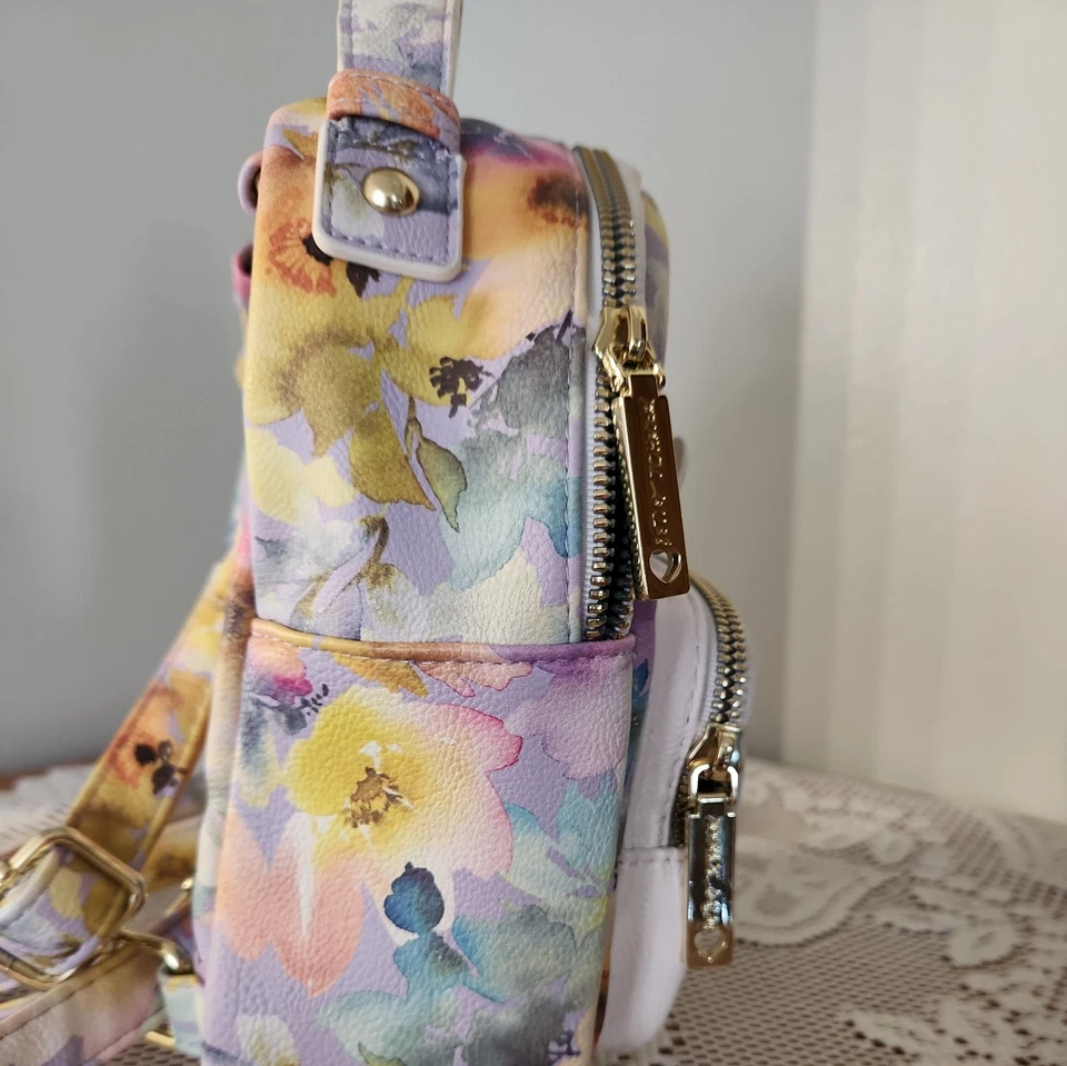 Mini Mochila Floral Betsey Johnson Kitsch Perro Nueva con Etiquetas Foto 3 de 4