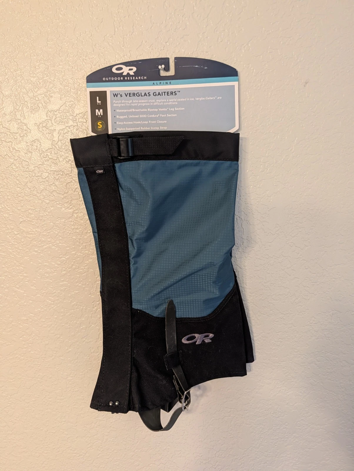 Outdoor Research (OR) Gaiters Hiking Verglas Women's Size S Teal - New With Tags
Opens in a new wind