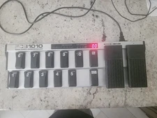 Behringer FCB1010 MIDI Foot Controller Pro Audio Equipment