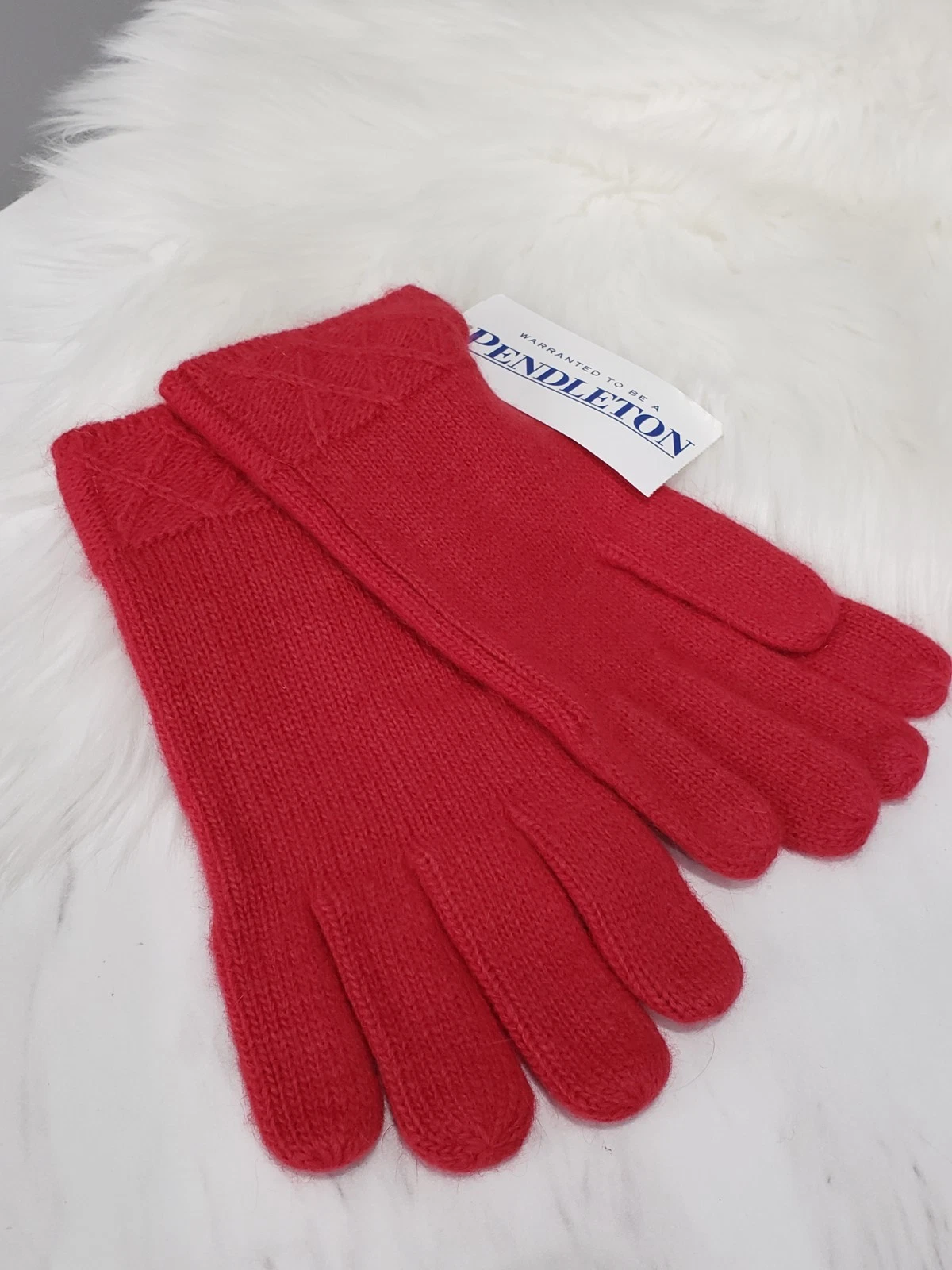 NEW - Pendleton LAMBS WOOL / ANGORA RABBIT HAIR GLOVES cable knit red Vintage