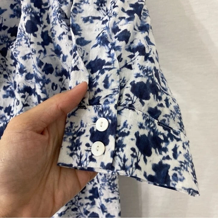 Blusa Worth Azul Blanco Ditsy Floral Algodón Talla Grande Foto 4 de 4