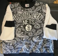 Brooklyn Nets Sweatshirt Men's XL Black White Crewneck All Over Paisley Unk