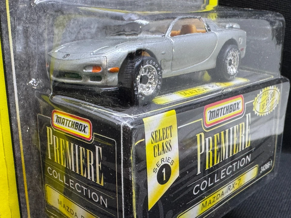 Matchbox Premiere Mazda RX-7 Diecast Limited Edition Collectable - Image 3 of 4