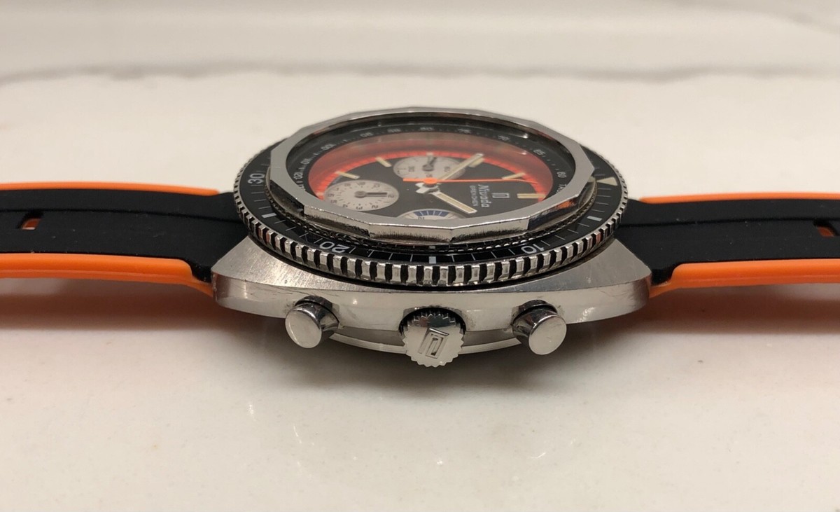 1960s Nivada Grenchen ChronoKing 4324 Valjoux 72 Steel Vintage