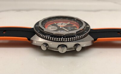 1960s Nivada Grenchen ChronoKing 4324 Valjoux 72 Steel Vintage