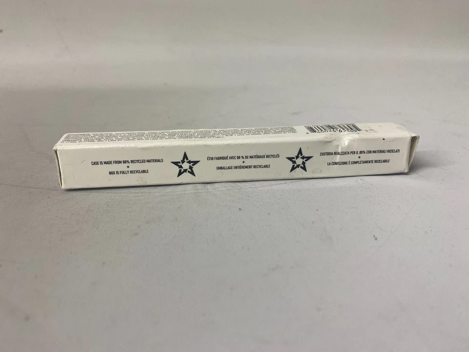 Lápiz labial KVD Vegan Beauty Epic Kiss Butter, ver variaciones de tono - NUEVO Foto 2 de 4