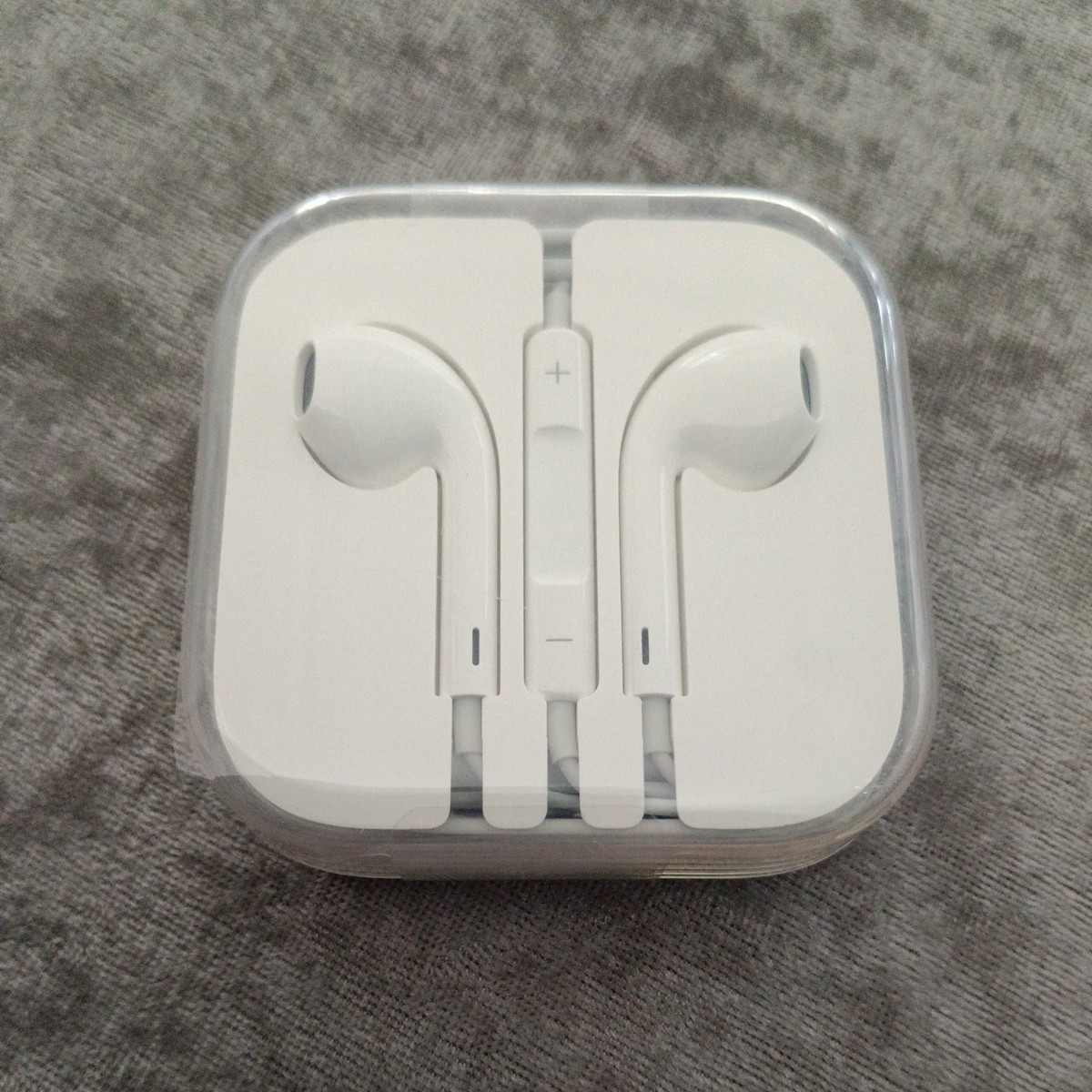 Apple MD827LL/A EarPods with Remote and Mic - White for sale